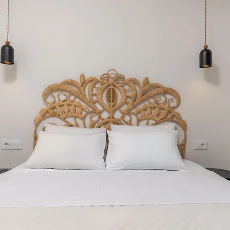 Ismini Periyali Villa