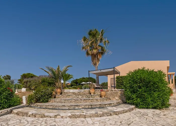 Ismini Periyali Villa *