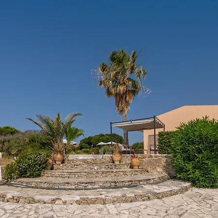 Ismini Periyali Villa *